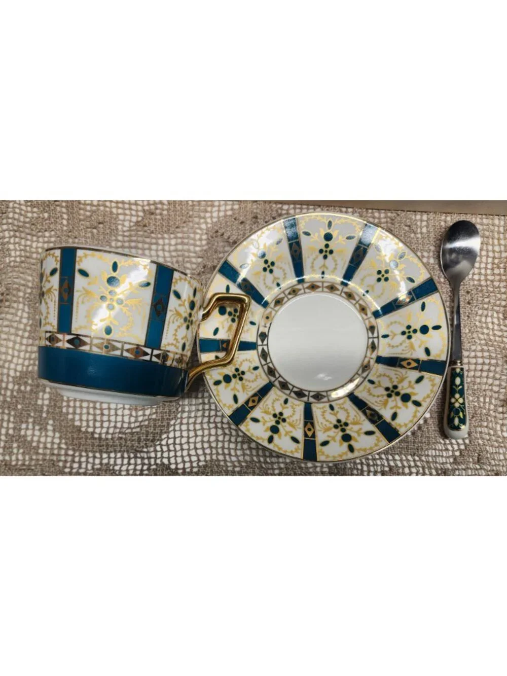 Bold Design Porcelain Tea Cup With Saucer & Matching Spoon - Intricate Blue & Go